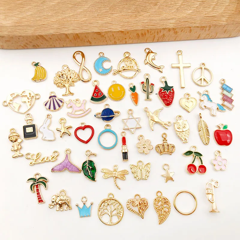 

50pcs/lot Zinc Alloy Enamel Gold KC Gold Mix Decoration Charms Pendant for DIY Necklace Bracelet Jewelry Making Findings