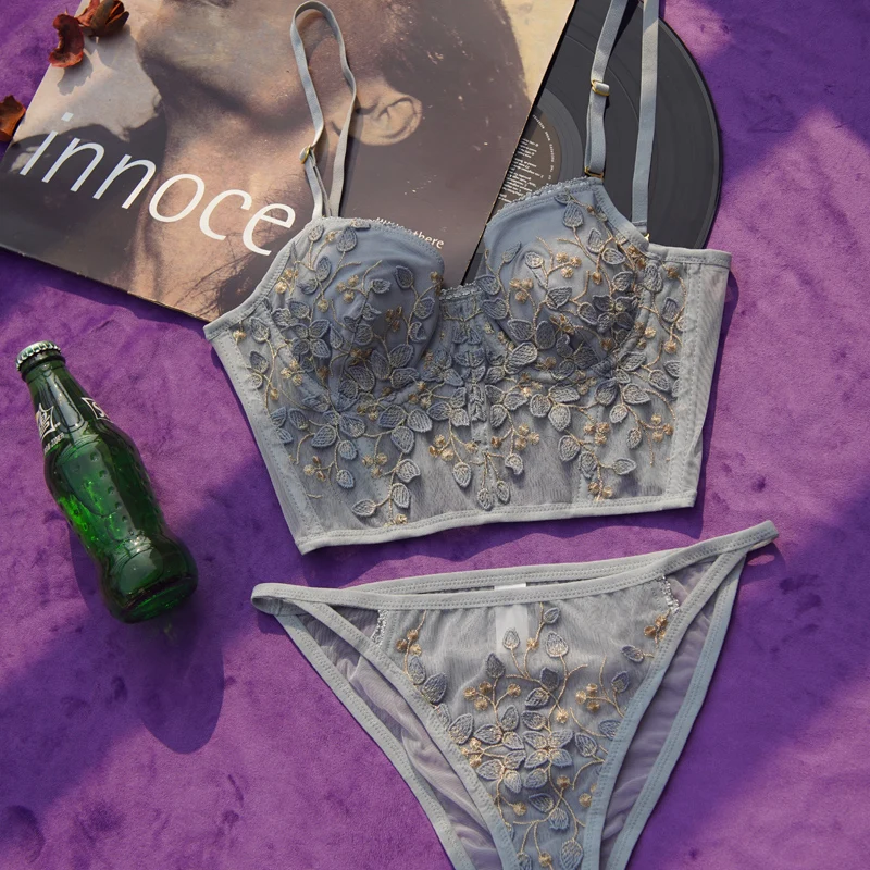

Corset Underwear Bra Set Pants Embroidery Lace Steel Rubber Bone French Little Lady Sexy Cute Europe and America