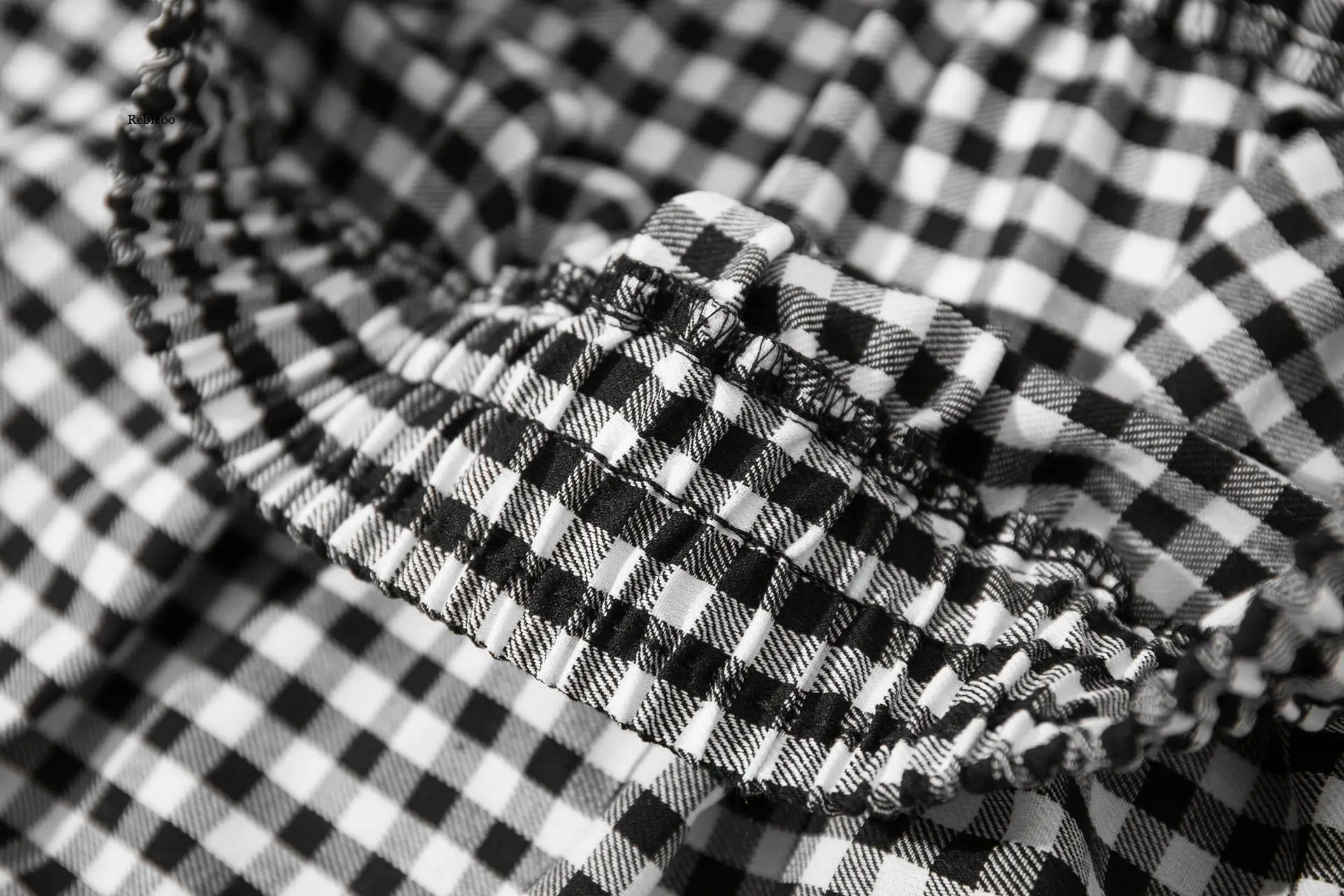 Женская длинная юбка-макси в клетку с высокой талией