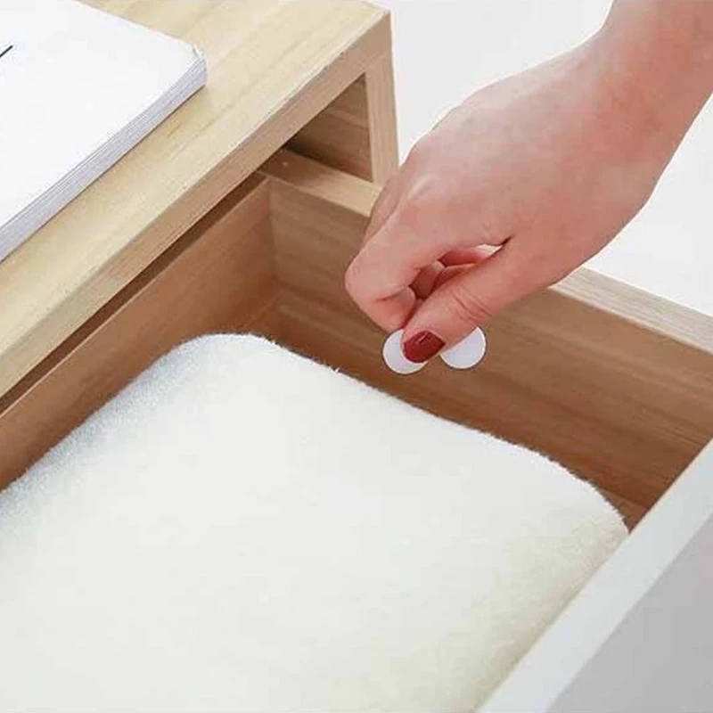 Устройство для удаления плесени и моли от насекомых