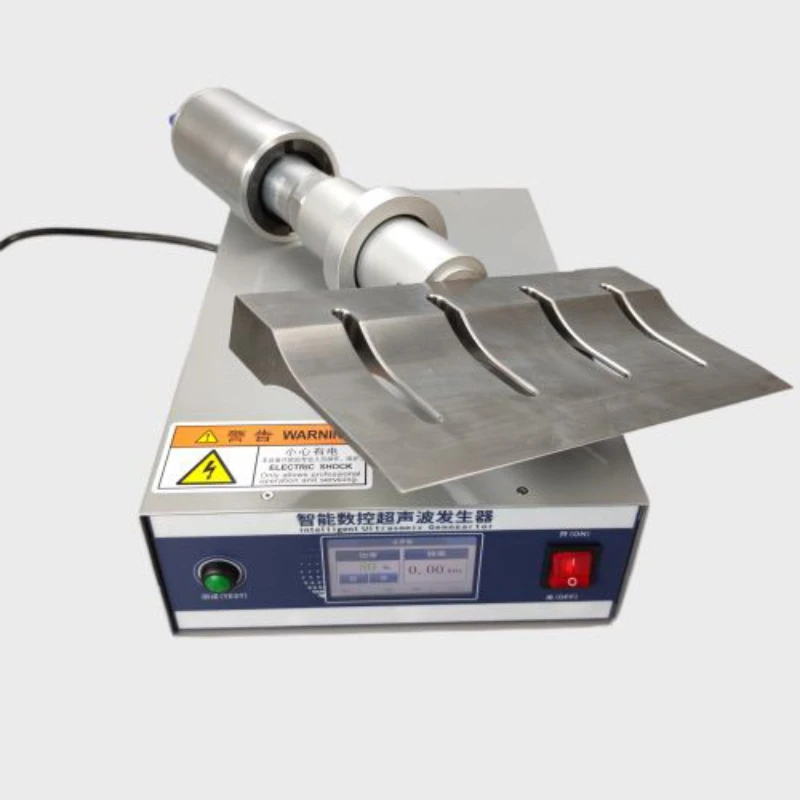 

High Working Efficiency 20kHz Ultrasonic Cutting Machine for Food Industry
