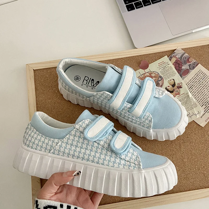 

Thicksoled Big Head Ugly Cute White Shoes Female Classic Houndstooth Casual Women Shoes Retro Niche Design Canvas Shoes2022