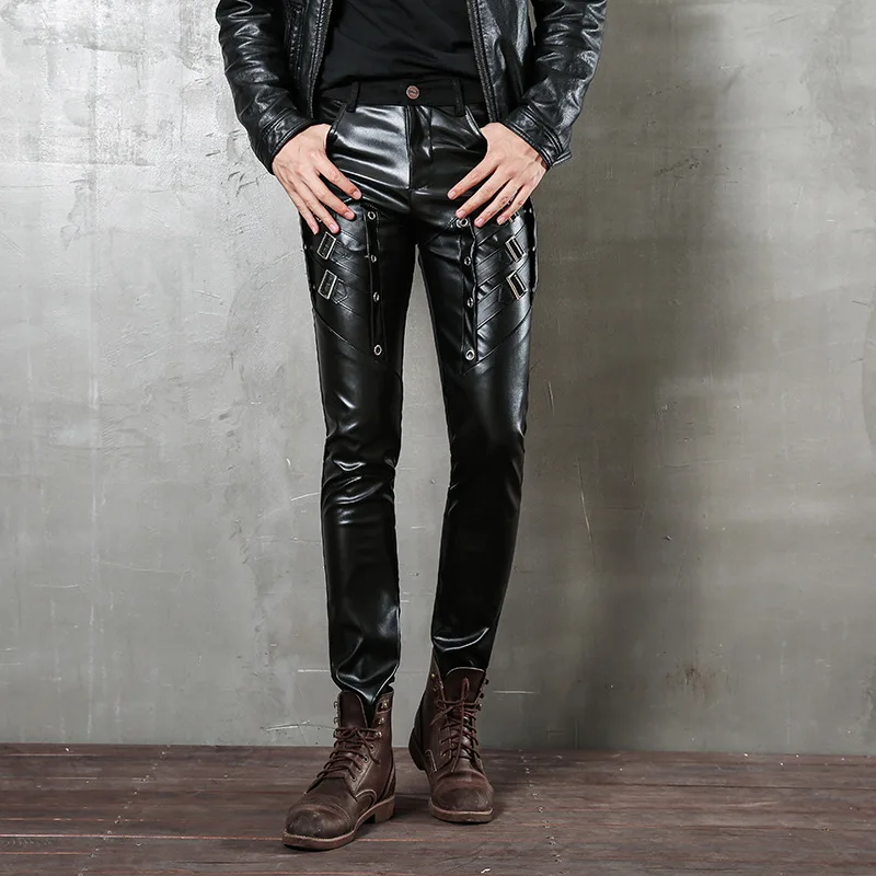 

Брюки-Карандаш мужские из экокожи, модные штаны в стиле панк, мотоциклетные брюки с аппликацией в стиле хип-хоп, черные кожаные