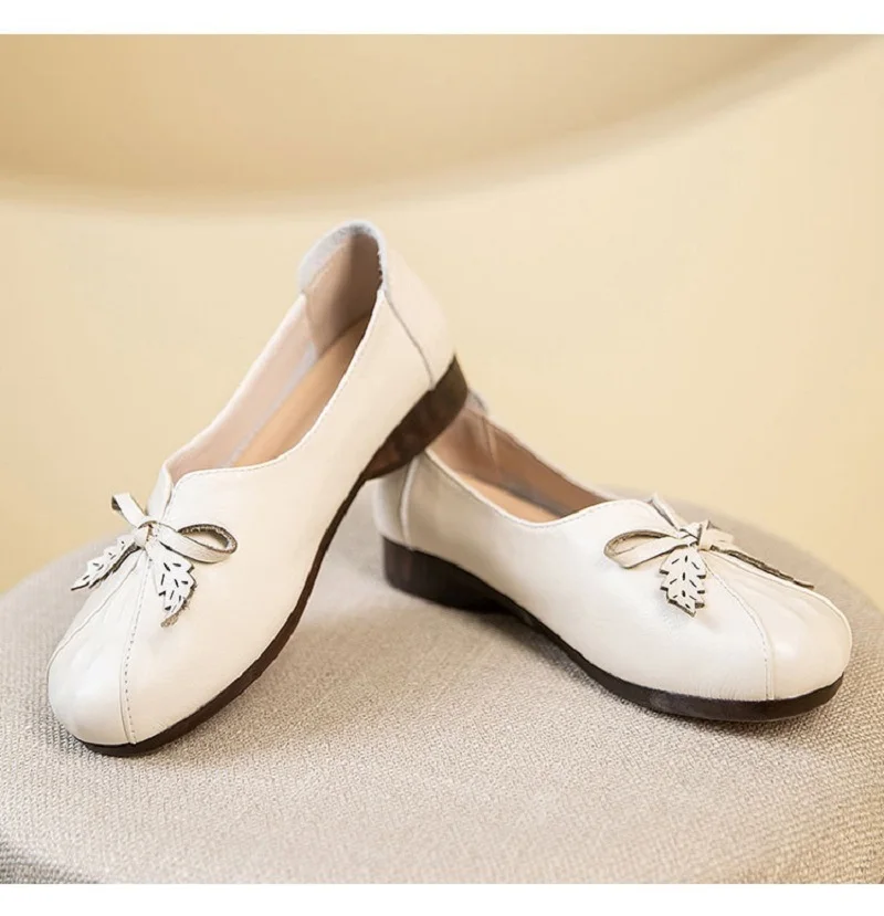 2023 good leather shoes for woman designer bowknot moccasins women flats lazy genuine leather shoes vintage mom comfort loafer