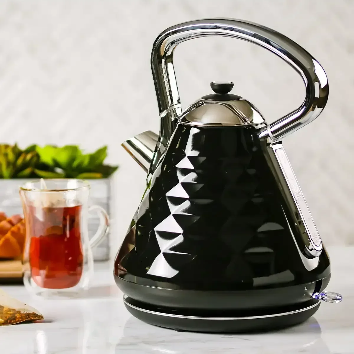 

OVENTE stainless steel electric kettle 1.7 liter automatic power off 1500 watt Cleo series
