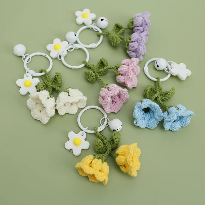 

1pcs Amazing Handmade Crochet Flowers Key Chain Kniiting Cotton Yellow Flowers Ornament for Handlebag Decorations Car Hang Chain