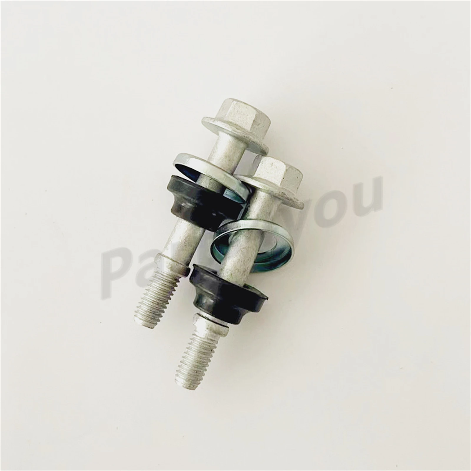 Рисунок 5 - Srcew M6x42 болт с фоторезиновой