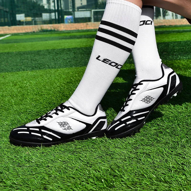 Non-Slip Men's High-Top Football Shoes Non-Slip Grass Training Women's Football Shoes Men's Shoes Ultralight Lawn Trainers