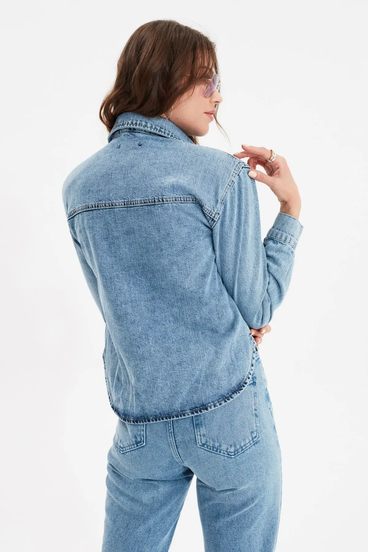 

Trendyol With Shoulder Pads Denim Shirt TWOSS21GO0972