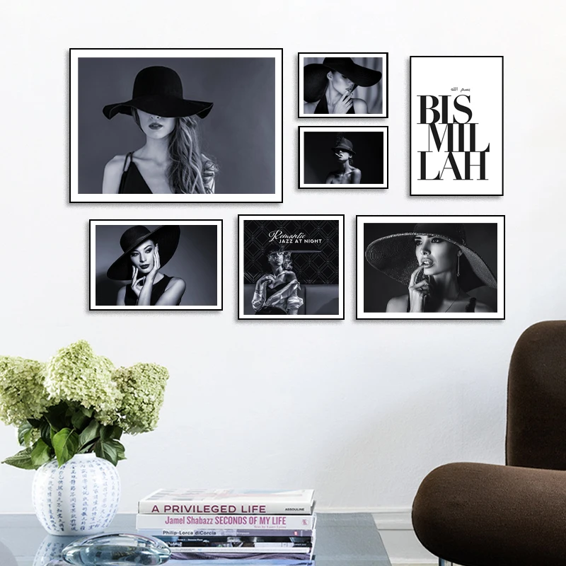 

Black and White Wall Art Sexy Fashion Woman Poster Beauty Figure Canvas Painting Modular Pictures for Living Room Home Decor