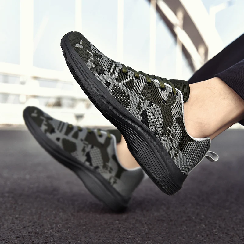 Quality Sneakers Men Breathable Camouflage Shoes Green Jogging Hiking Shoes Outdoor Lightweight Military Training Footwear Man