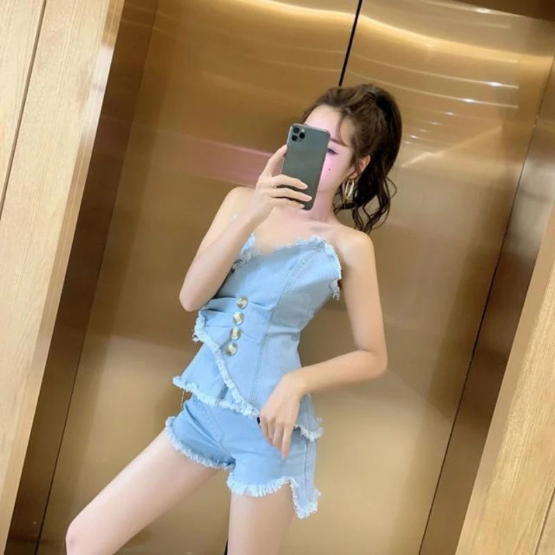 

2022 Woman Casual Summer Two Pieces Sets Female Suits Sleeveless T-shirt and Shorts Ladies Loose Denim Classic Tracksuit A63