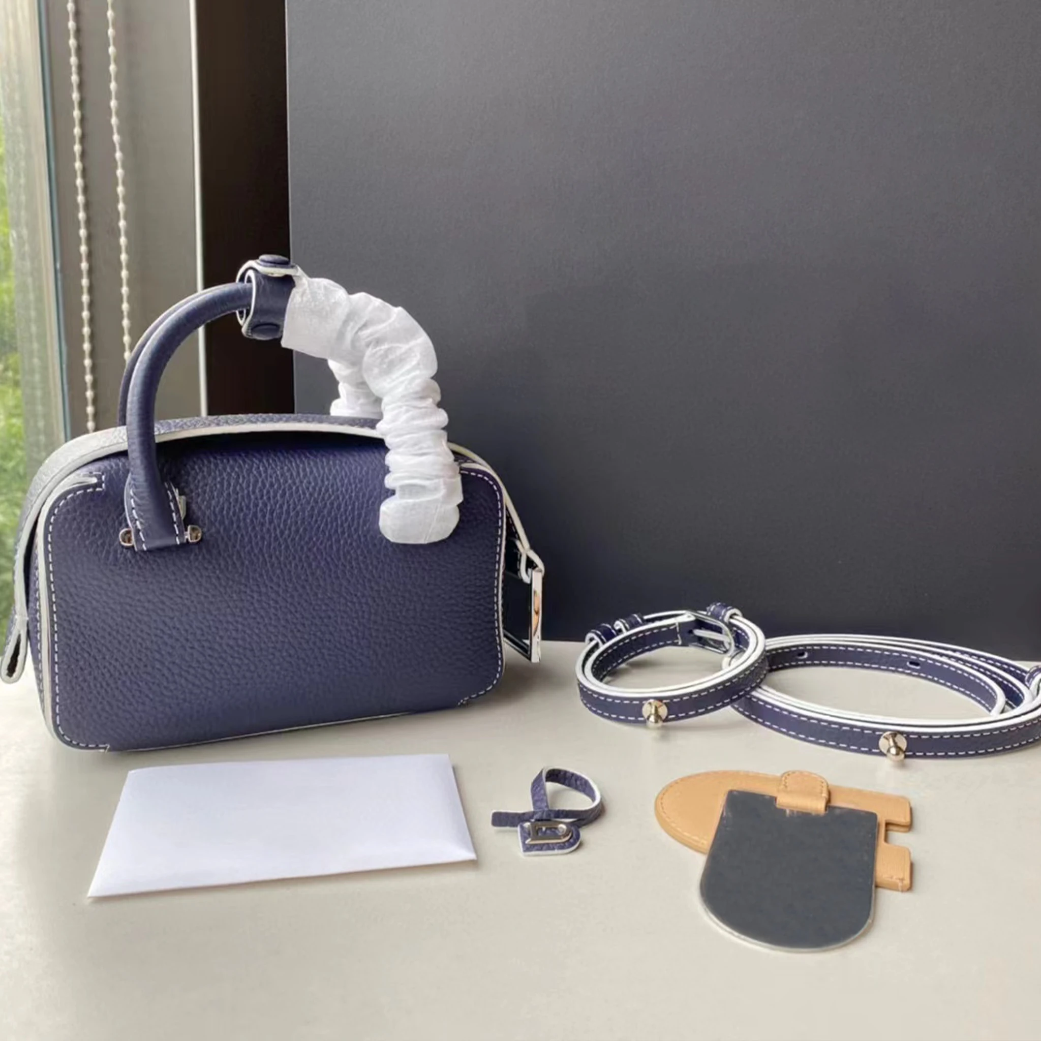 

NIGO Handbag Leather Shoulder Bag Ngvp #nigo5836