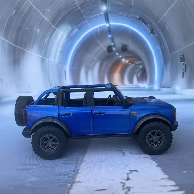 Jada Ford 2021 имитация сплава металла модель автомобиля 1/24 классический статический