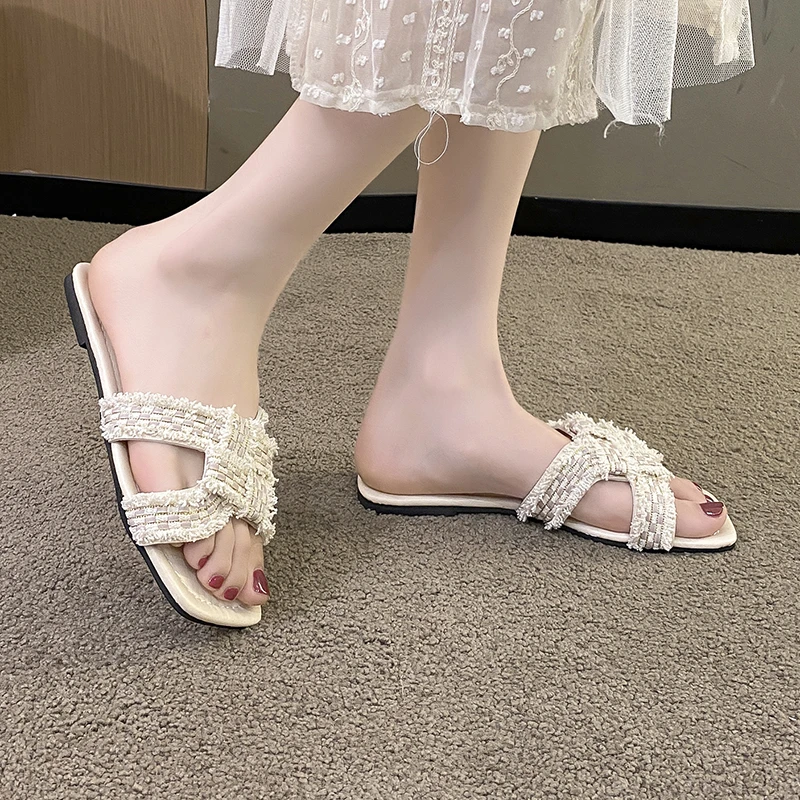 Тапочки женская летняя одежда новая обувь пляжные шлепанцы на плоской подошве с