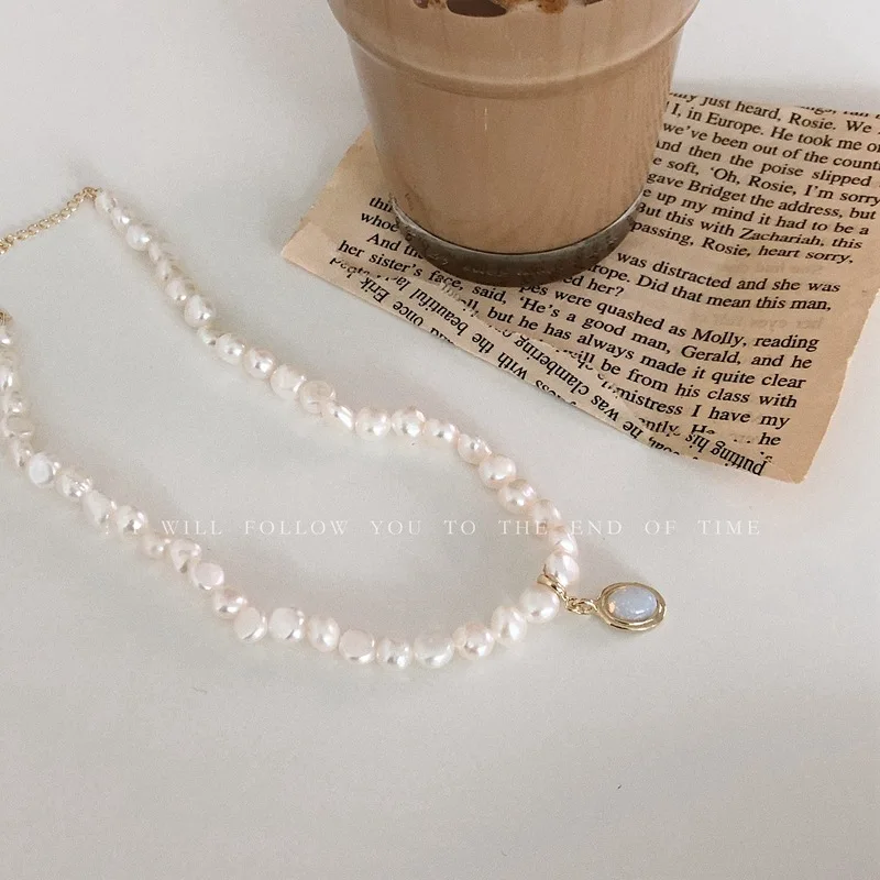 

Baroque Freshwater Pearl Necklace for Women Moonstone Pendant Irregular Shaped Women Fashion Clavicle Chain