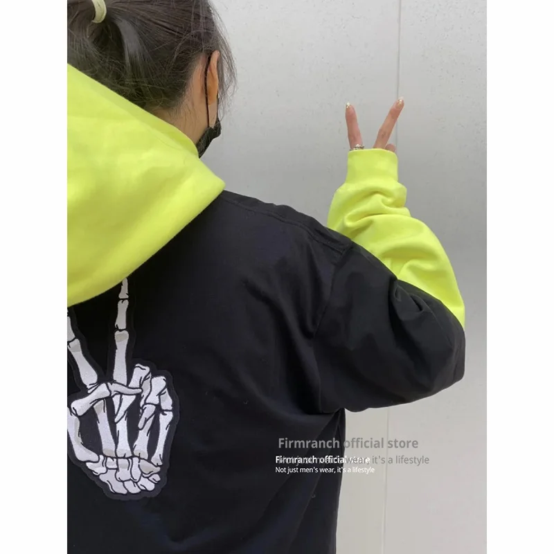 

Для маленьких искусственных мужчин женщин мужчин черный белый скелет жеста вышитая паста уличная одежда свободные короткие рукава