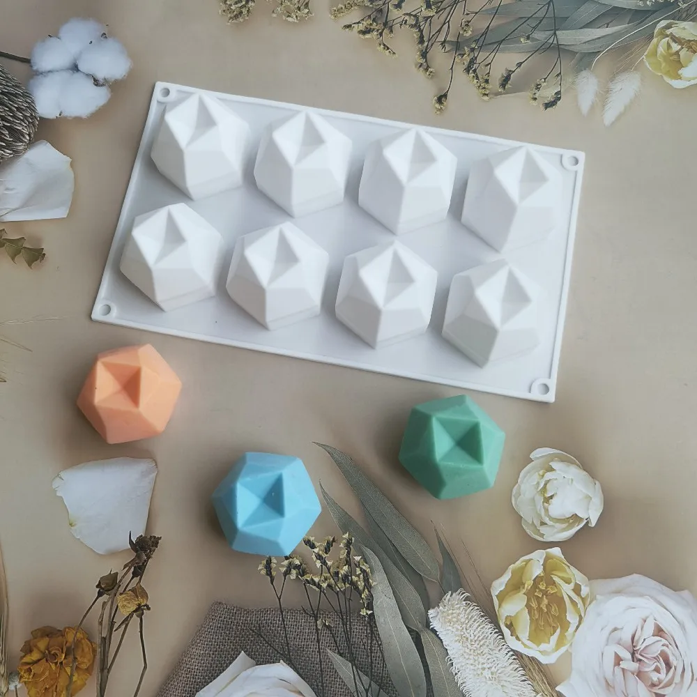 

DIY Candle Silicone Mold Handmade Aromatherapy Candle Crystal Epoxy Resin Molds Eight-Sided Multilateral Diamond Face Cube
