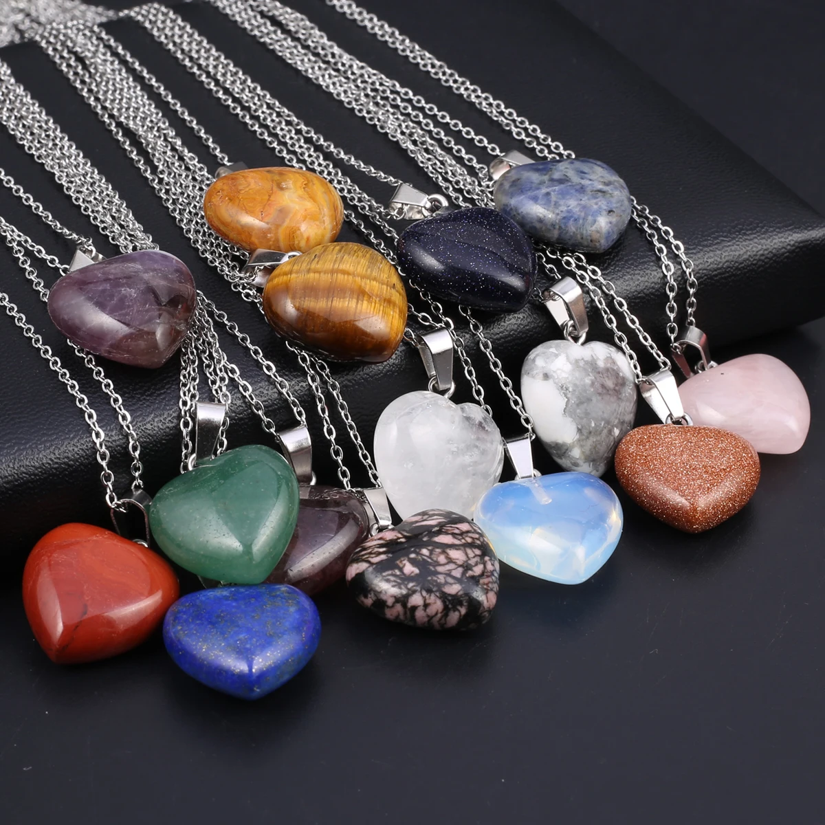 

Natural Stone Pendant Tiger Eye Stone Stainless Steel Chain Heart Shape Charms for Women Girls Exquisite Jewelry Necklace Gifts