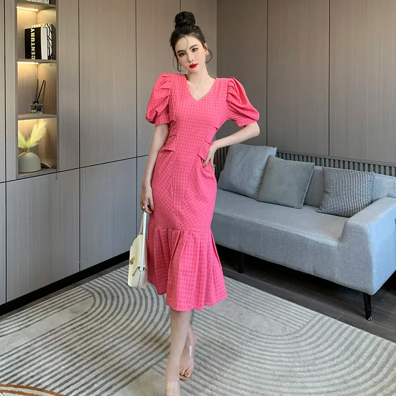 

2022 Summer Fashion Designer Ladies Dress For Women Puff Sleeve Pleated V Neck Elegant Female Ruffles Mermaid Slime Midi Dresses