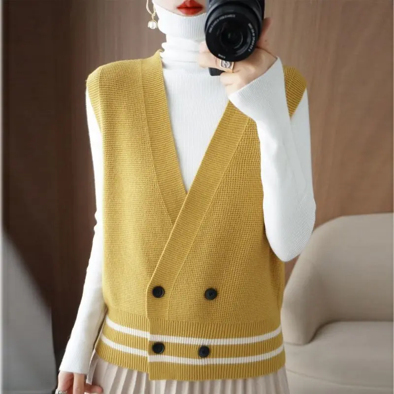 

Knitted cardigan vest sweater women autumn new v neck loose casual vest vest fashion all-match sleeveless sweater cardigan vest