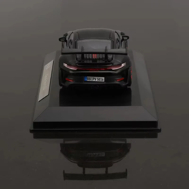 В наличии 1:43 Bburago Porsche 911 GT3 RS Пылезащитный чехол 963 Акриловая коробка 24 часа Le Mans Rally