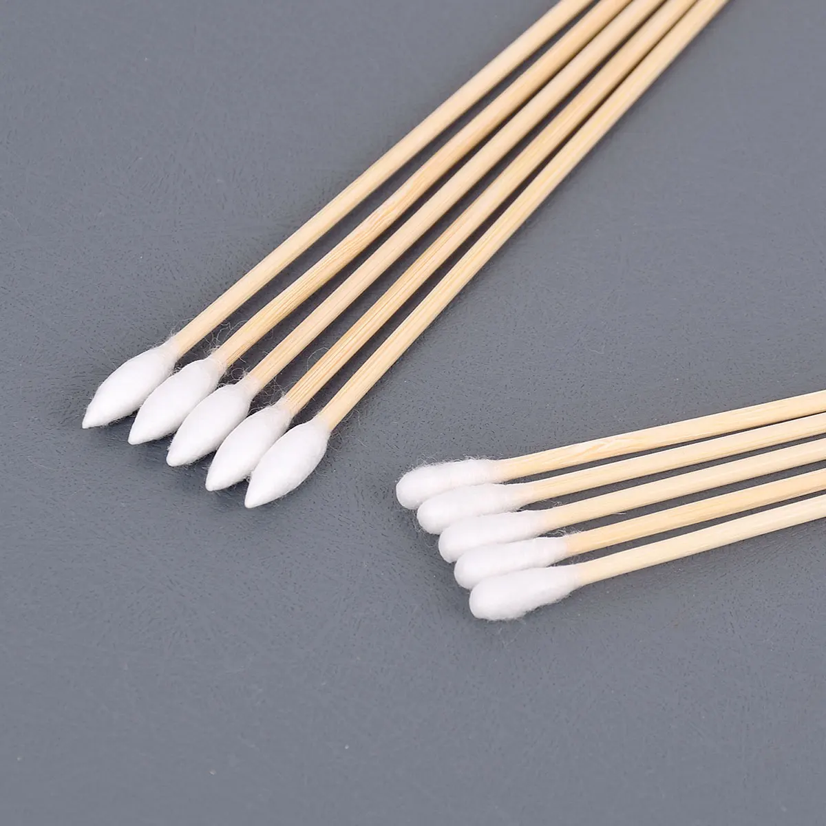 

100pcs 6-inch White Cotton Swab for Cleaning Hunting Utensils with Two Options According To The Pointed Round Head