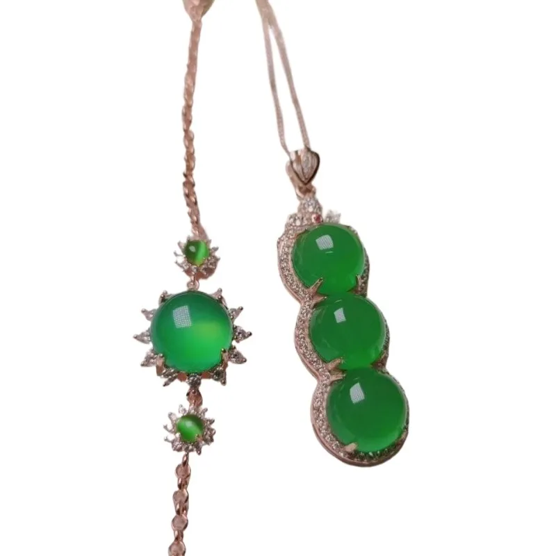 Ожерелье Из Халцедона С Отступами Натуральным Блестящим Серебряным Кулоном