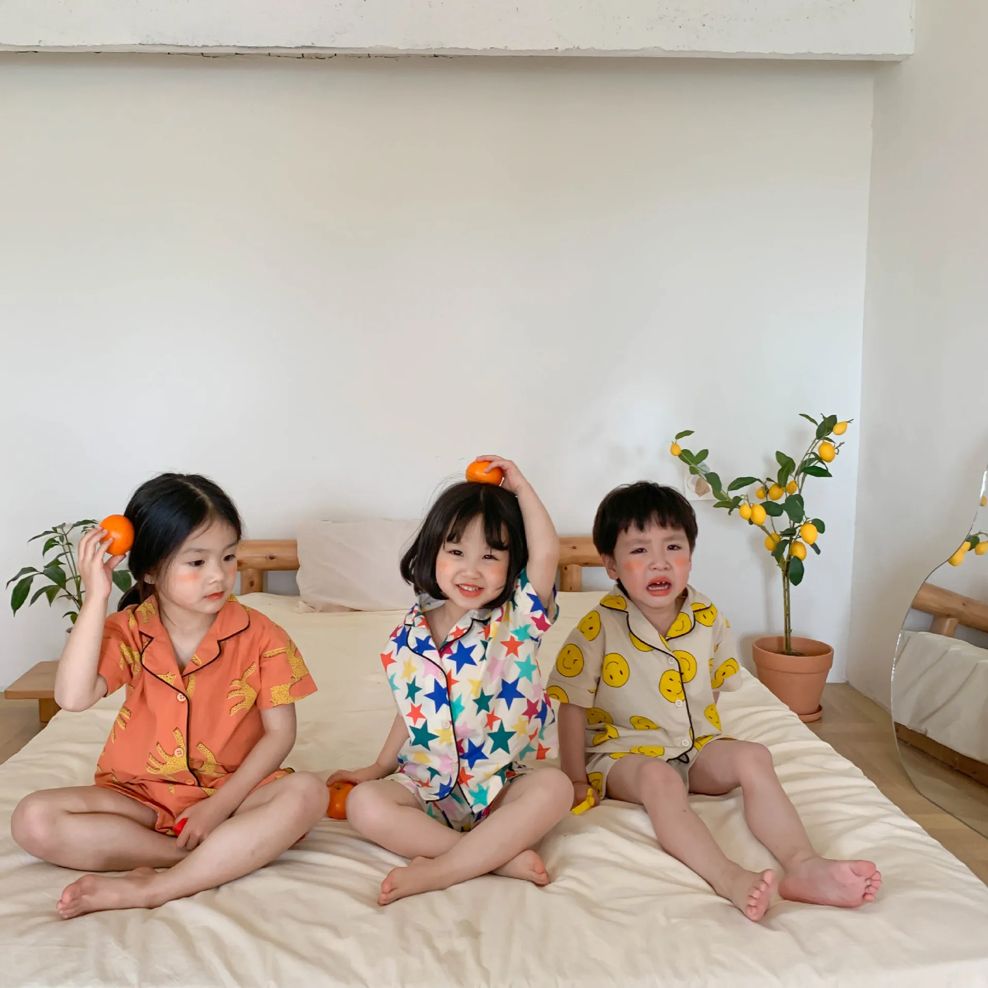 

Children's Pajamas 2022 Summer New Korean Cute And Comfortable Short-Sleeved Homewear Shorts Suit Boys And Girls