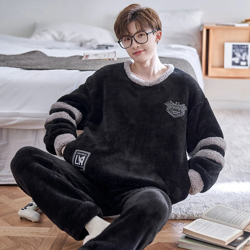 FUNISHI Winter Pajamas Flannel Plus Size 4XL Men Sleepwear Coral Fleece Pajama Set Loose Version Inspissate Pullover Nightgown