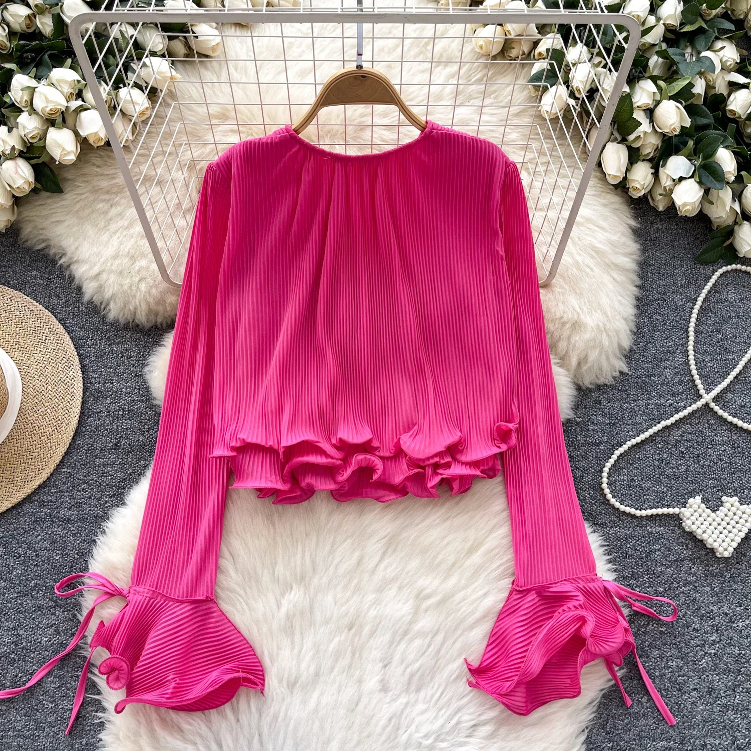 Базовый повседневный плиссированный бандаж с длинными расклешенными рукавами и