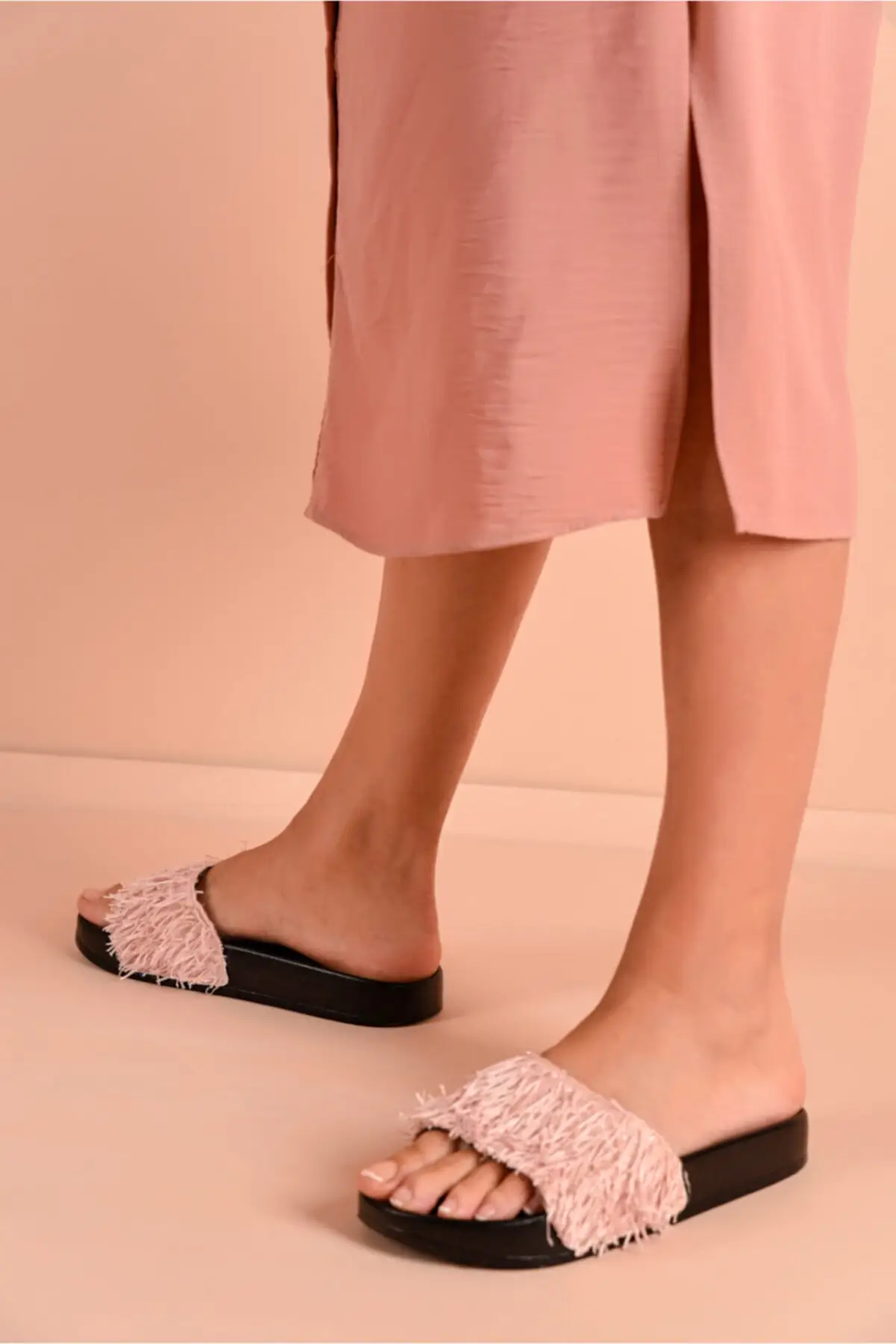 Slippers 18680