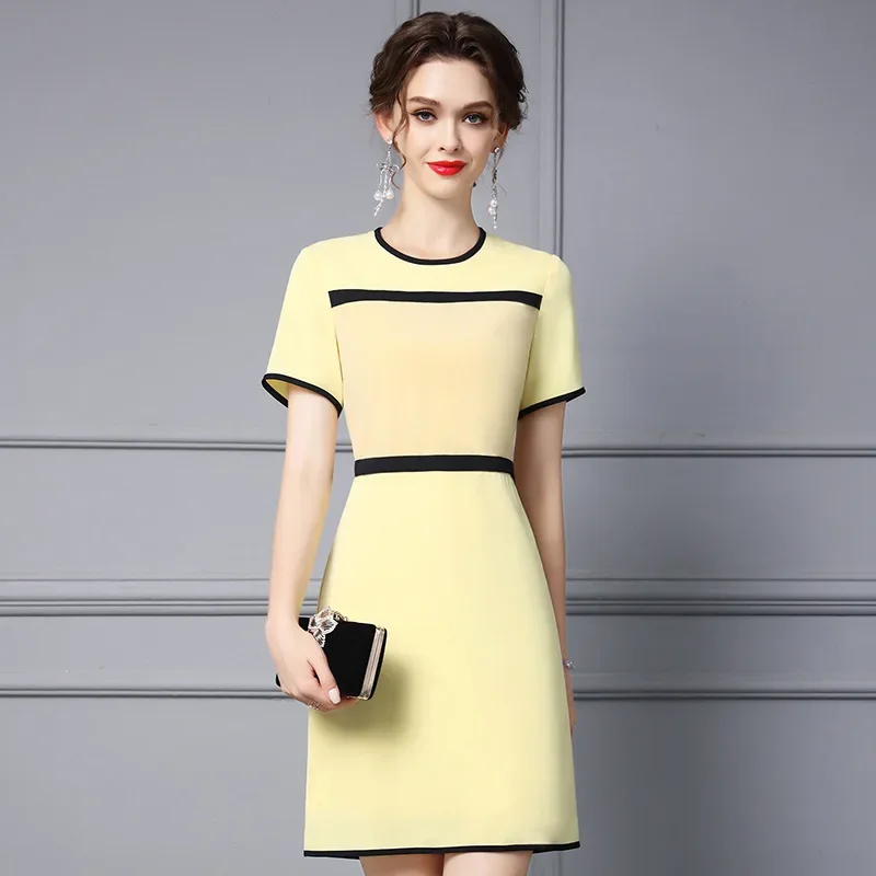 Элегантное желтое платье новинка 2024 летнее утягивающее трапециевидной формы с