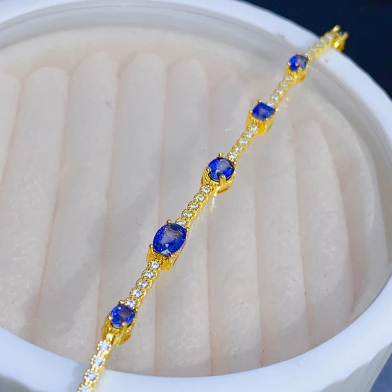 Женский браслет из серебра 925 пробы с натуральным сапфиром