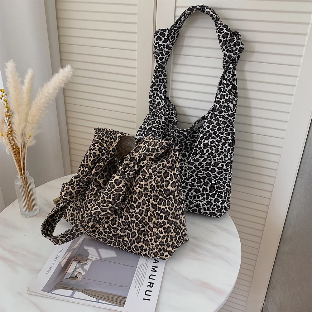 

Simply Crossbody Bags Lady Chain Travel Small Handbags Leopard Printed Canvas Shoulder Messenger Bag for Women 2020
