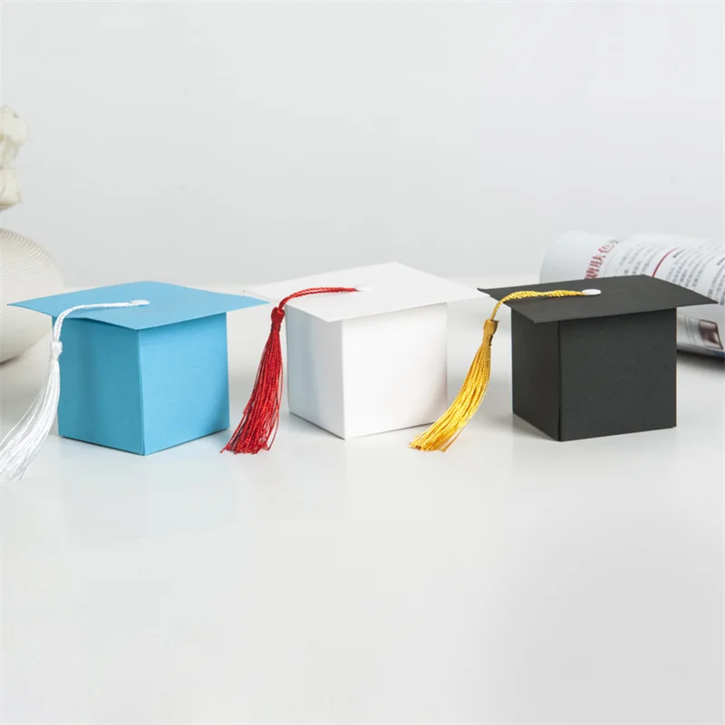 

100Pcs/Lot 6*6*6cm Graduation Season Theme DIY Party Doctor Hat Box Graduation Celebration Return Maester Hat Candy Box