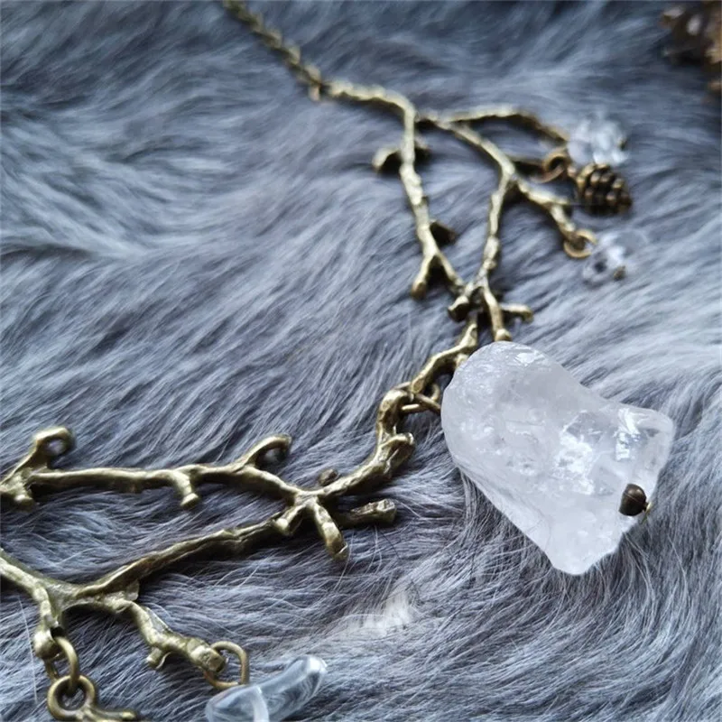 

New Gothic Witch Natural Crystal Branch Necklace Pendant Forest Jewelry Gothic Branch Jewelry Wedding Gift for Her