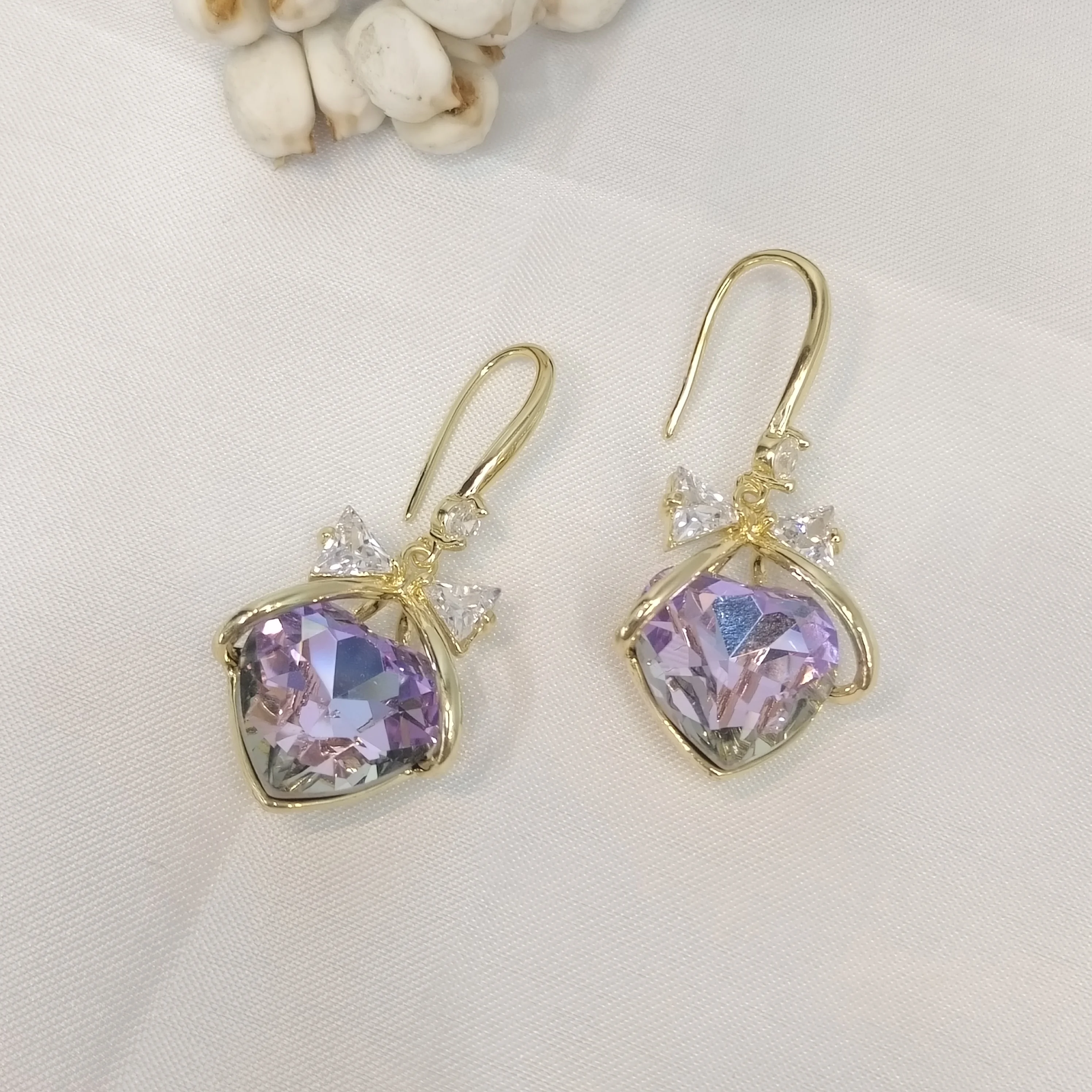 

Роскошные серьги для женщин, цветные хрустальные серьги в форме сердца, серьги в форме банта, женская бижутерия, подарки на день рождения ве...