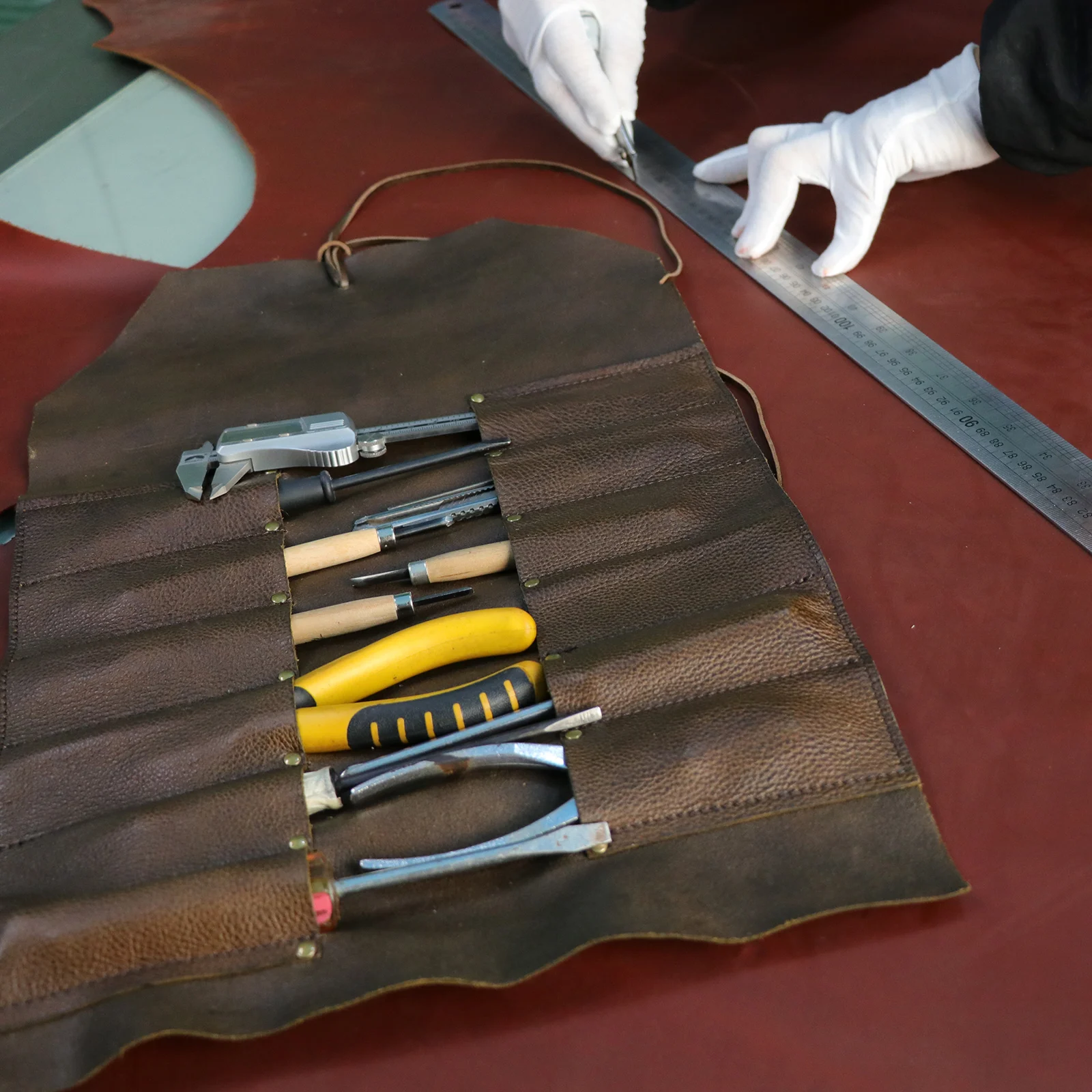 Сумка для инструментов кожаная в винтажном стиле (12 отделений) | Инструменты