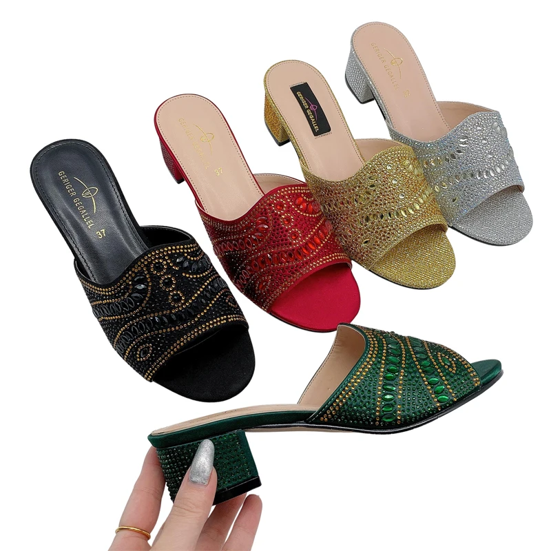 

2023 Trendy Colorful Slides for Women New Classic Design Sandals Italian Style Lady Shoes Low Heel Summer Mules Comfy Sandals