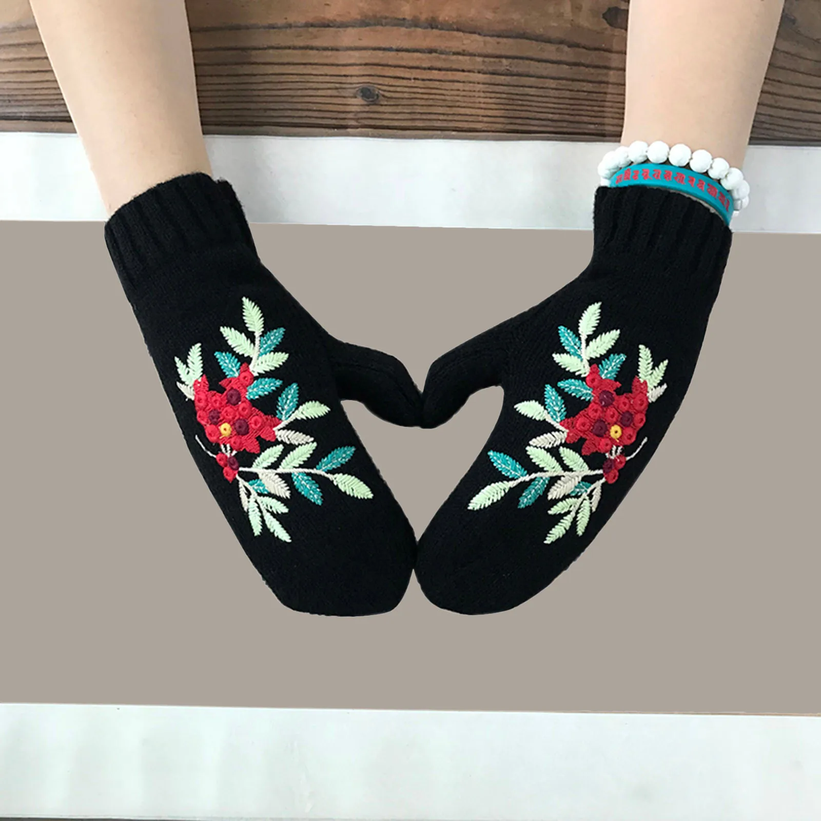 

Women Handmade Gloves Winter Hand Warmers Stylish Gloves Ladies Gloves Warm Knitted Embroidered Warm Knit Gloves