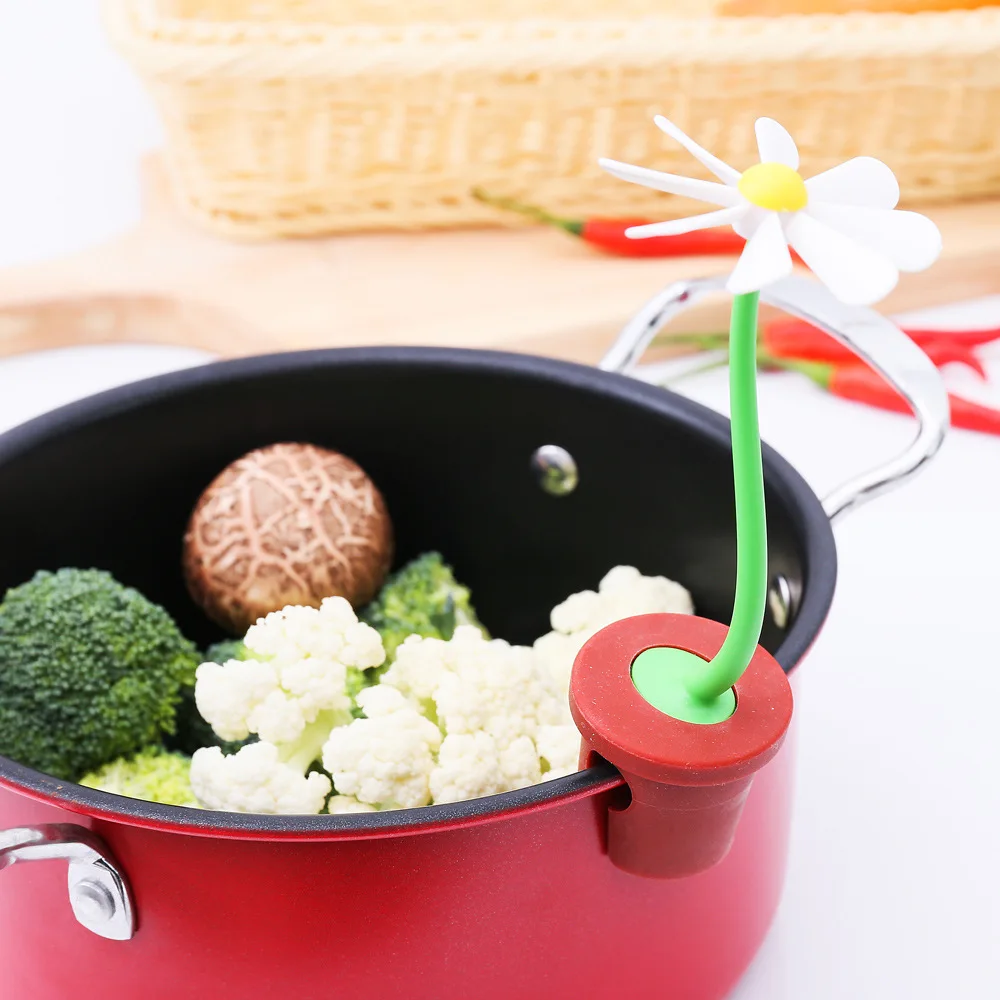 

Cute originality Chrysanthemum Design Pot Lid Lifting Spill Preventer Creative Steam Power Self Rotating Kitchen Utility Kit