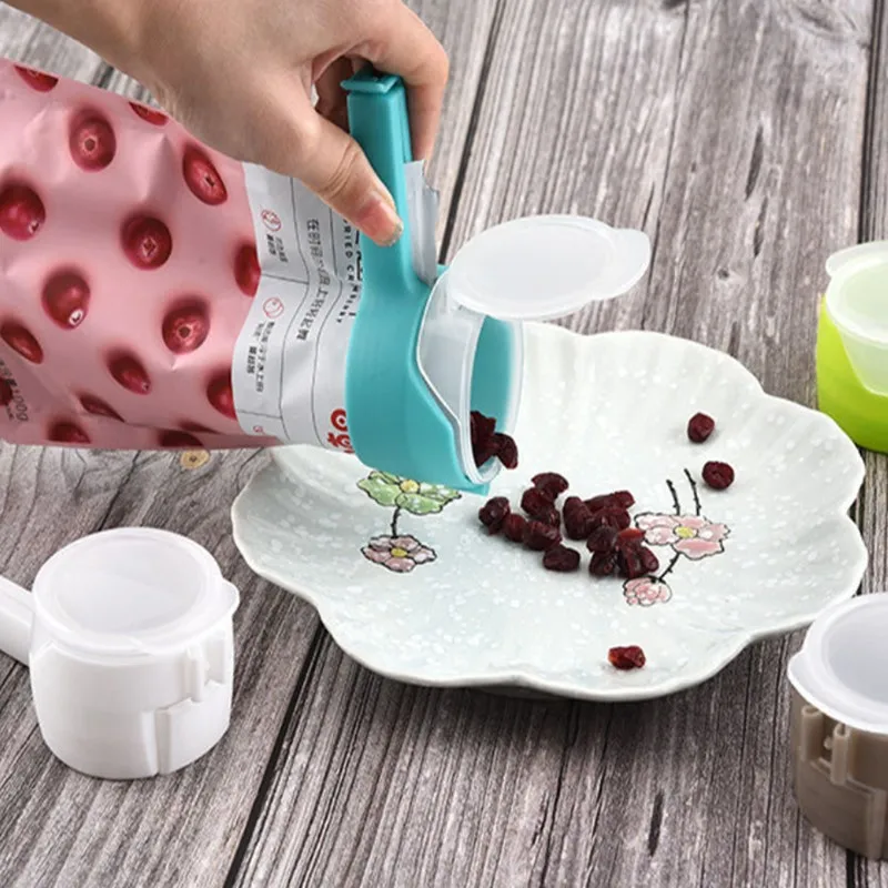 

Snack Sealing Clip Plastic Fresh Keeping Sealer Clamp Food Saver Travel Kitchen Accessories Seal Food Storage Bag Clip