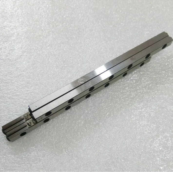 Роликовые направляющие промышленные. Каретка mr w 45-c-g1-v3-r1-cn-s21-ln schneeberger. Роликовые направляющие промышленные. Роликовые линейные направляющие. /20.