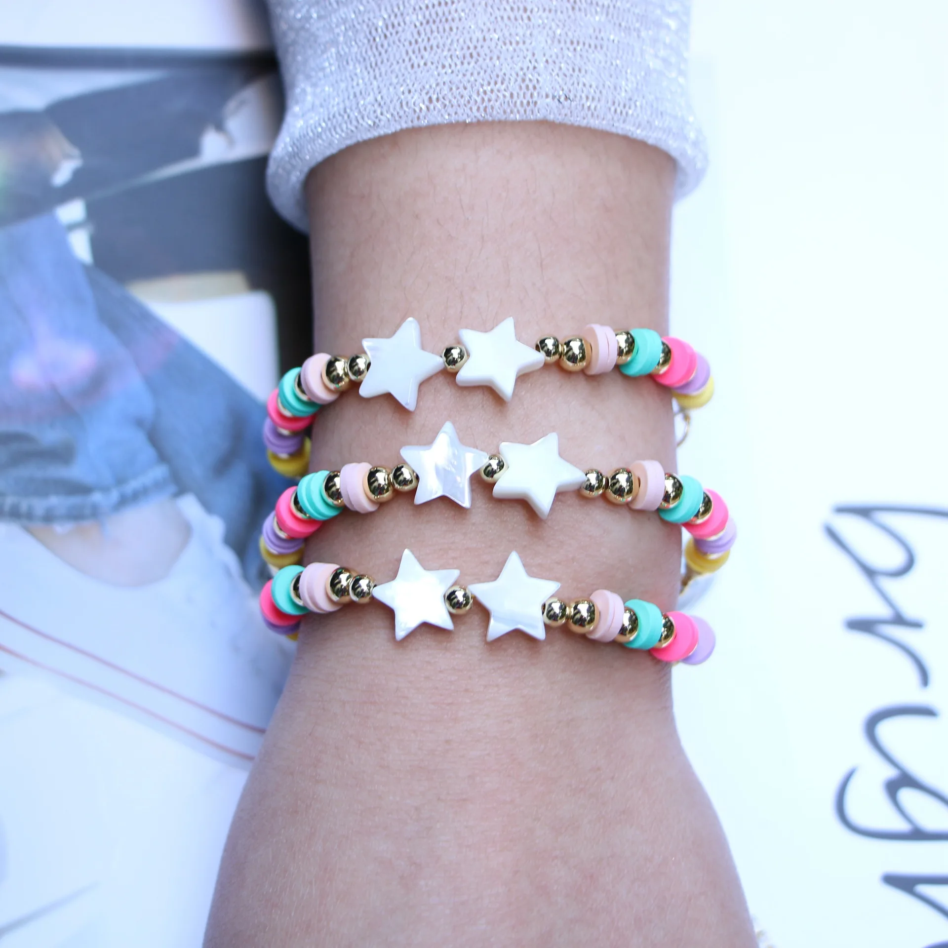 

Vlen Colorful Heishi Disc Beads Bracelet Mother of Pearl Shell Star Bracelets for Women Boho Jewelry Summer Accessories