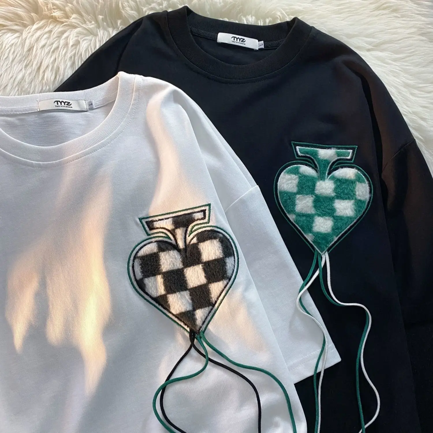 

Fashion Couples T-shirt korean three-dimensional decoration T Shirt Women Harajuku oversized graphic t shirts y2k aesthetic tops