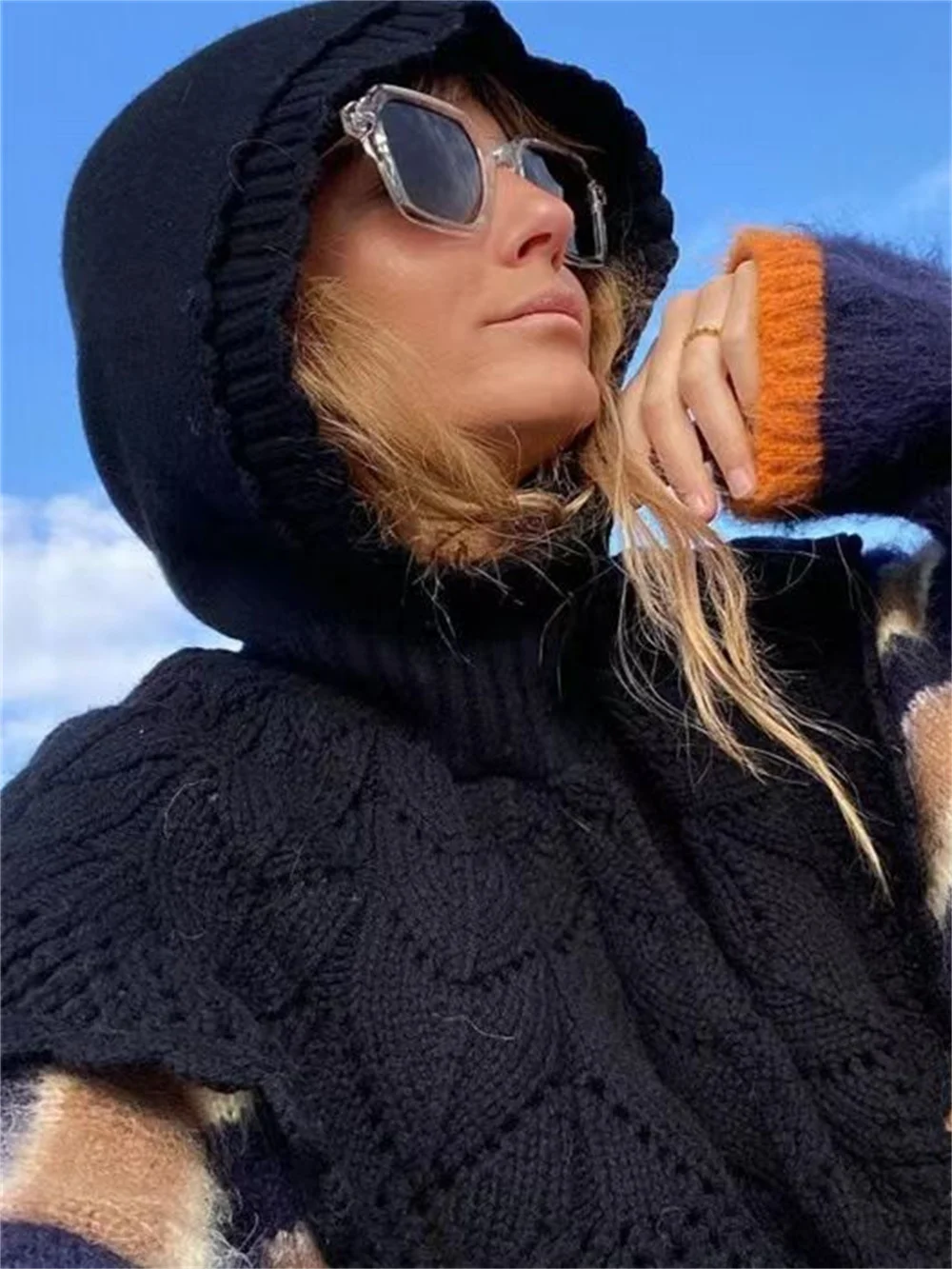 

New 2023 French Ladies Solid Color 100% Wool Scarf Cap Women Wool Hollow Out Hook Flower Shawl Knitted Hat Autumn