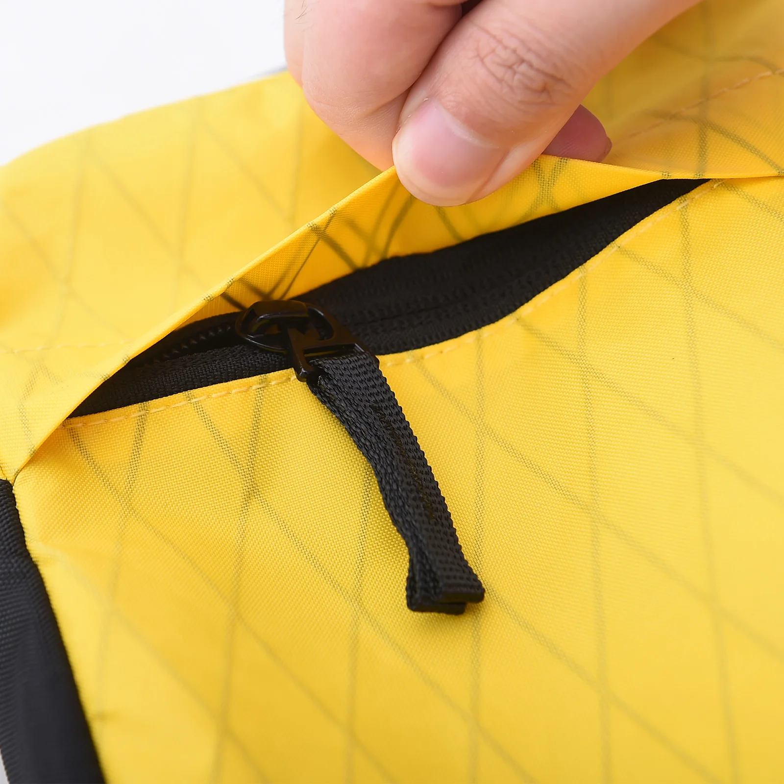 AONIJIE H3207 Unisex Outdoor Multifunctional Messenger Bag Sports Cross Body Bag Shoulder Pouch For Daily Travel Hiking