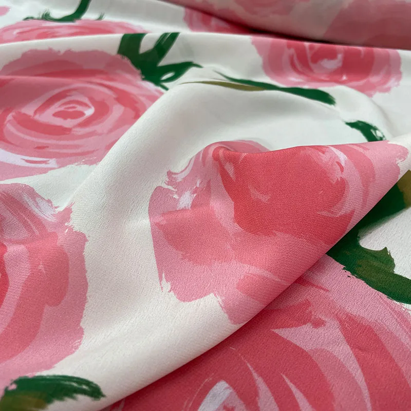 

Европейские и американские бренды имеют одинаковые высокие индивидуальные 100% шелковые розовые шелковые крепдешиновые женские ткани для лица с принтом