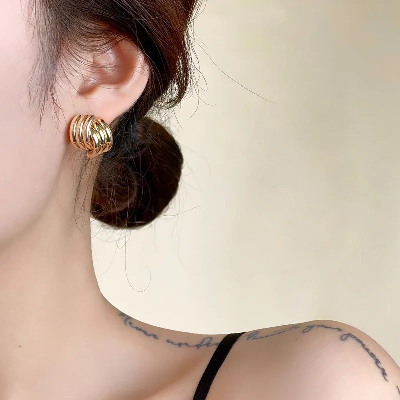 Уникальные зимние короткие Ушные Кольца с модным дизайном железного кольца